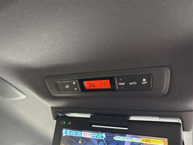 トヨタ ヴォクシー ２．０ ＺＳ 煌ＩＩ R1年 () 99
