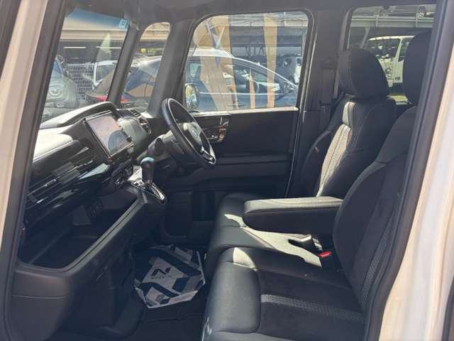 ホンダ Ｎ　ＢＯＸ カスタム ６６０ Ｌ ターボ R2年 () 99
