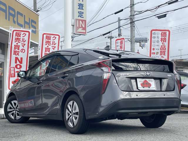 トヨタ プリウス １．８ Ａ H29年 (近畿) 99