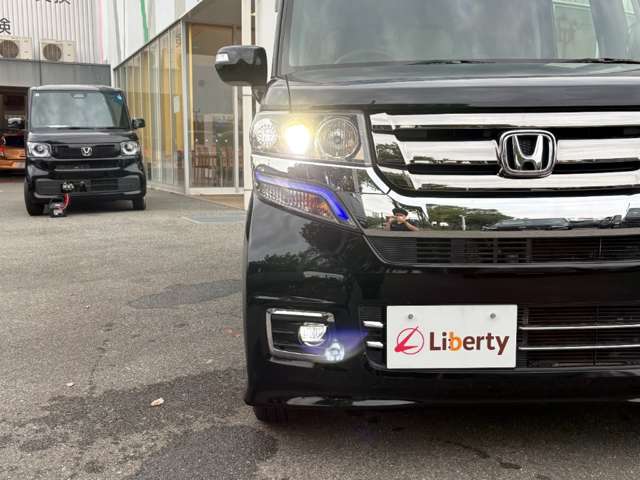 ホンダ Ｎ　ＢＯＸ ６６０ カスタムＧ ＳＳパッケージ H28年 () 99