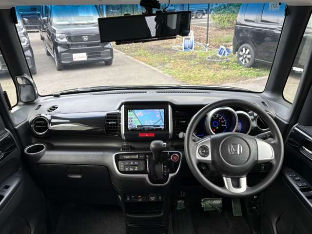 ホンダ Ｎ　ＢＯＸ ６６０ カスタムＧ ＳＳパッケージ H28年 () 99