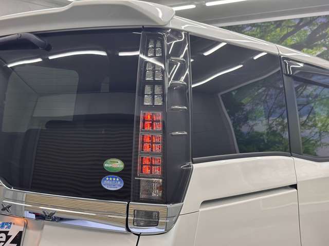 トヨタ ヴォクシー １．８ ハイブリッド ＺＳ 煌ＩＩ H28年 () 99