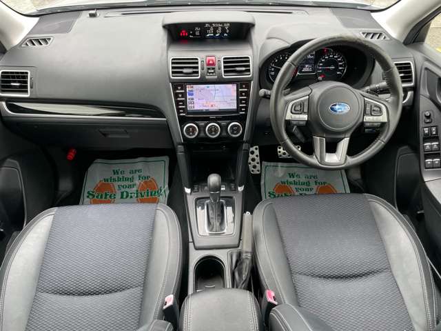 スバル フォレスター ２．０ Ｓ リミテッド ４ＷＤ H28年 () 99