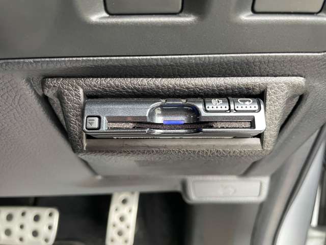 スバル フォレスター ２．０ Ｓ リミテッド ４ＷＤ H28年 () 99