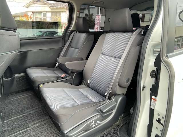 トヨタ ヴォクシー ２．０ ＺＳ H26年 () 99