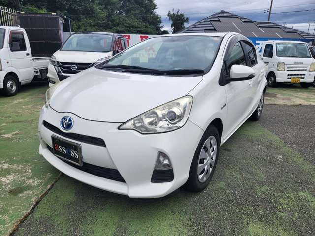 トヨタ アクア １．５ Ｓ H26年 (近畿) 99