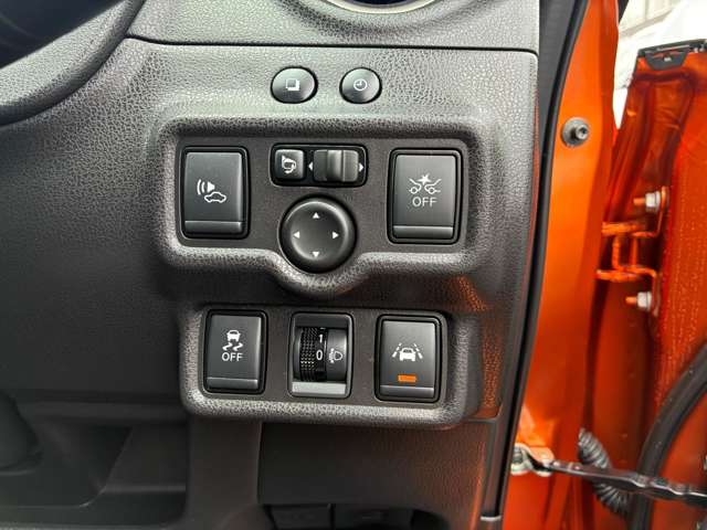 日産 ノート １．２ Ｅ－ＰＯＷＥＲ Ｘ H28年 (中国) 99