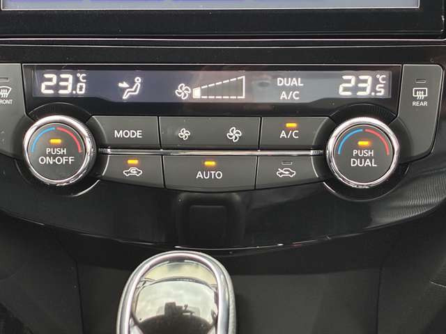 日産 エクストレイル ２．０ ＡＵＴＥＣＨ Ｉパッケージ ３列車 ４ＷＤ R3年 (中国) 99