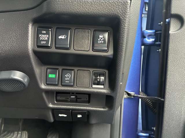 日産 エクストレイル ２．０ ＡＵＴＥＣＨ Ｉパッケージ ３列車 ４ＷＤ R3年 (中国) 99