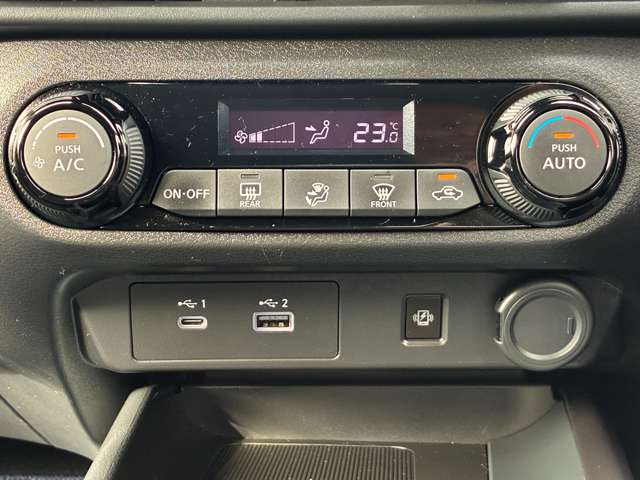 日産 ノート １．２ ＡＵＴＥＣＨ R4年 (中国) 99