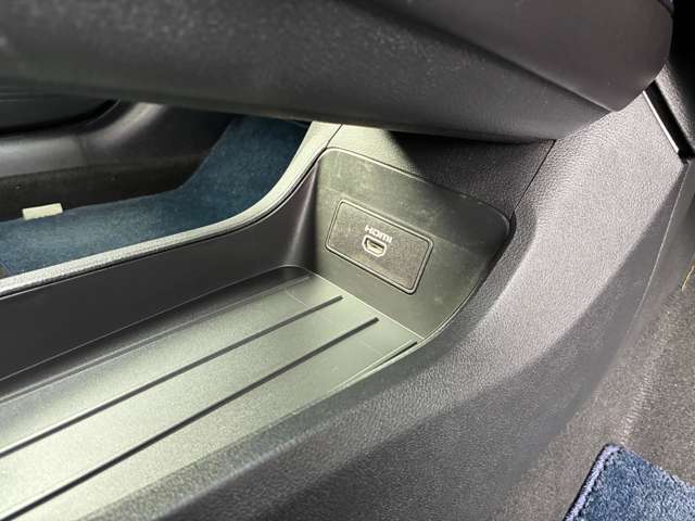 日産 ノート １．２ ＡＵＴＥＣＨ R4年 (中国) 99