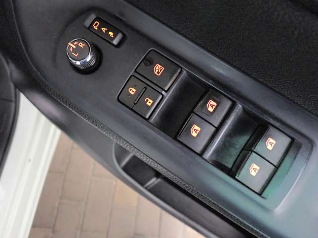トヨタ ヴォクシー ２．０ Ｖ H28年 () 99