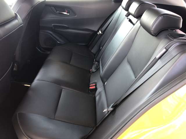 トヨタ プリウス ２．０ Ｚ R5年 (近畿) 99