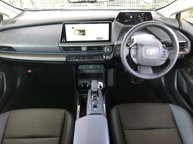 トヨタ プリウス ２．０ Ｚ R5年 (近畿) 99