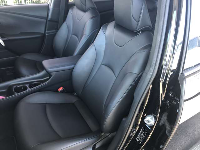トヨタ プリウス １．８ Ｓ ツーリングセレクション H29年 (近畿) 99