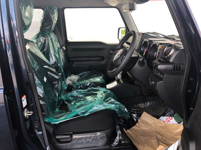 スズキ ジムニー　ノマド １．５ ＦＣ ４ＷＤ R8年 () 99