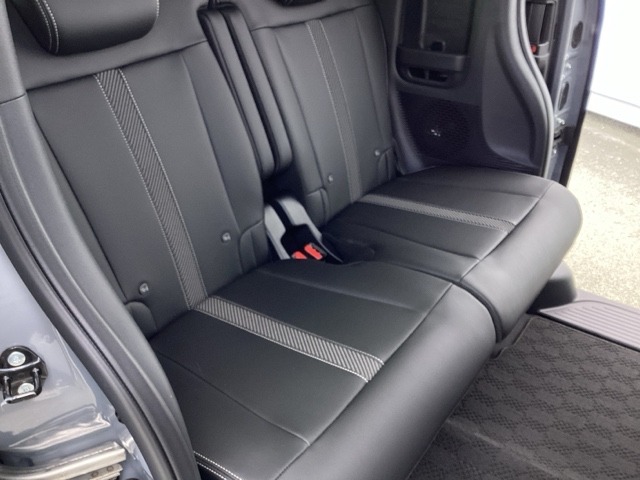 ホンダ Ｎ　ＢＯＸ カスタム ６６０ コーディネートスタイル ２トーン R8年 (近畿) 99