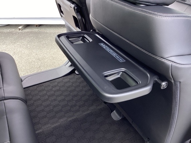 ホンダ Ｎ　ＢＯＸ カスタム ６６０ コーディネートスタイル ２トーン R8年 (近畿) 99