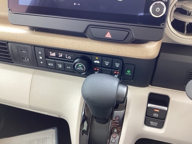 ホンダ Ｎ　ＢＯＸ ６６０ ファッションスタイル ２トーン R7年 (近畿) 99
