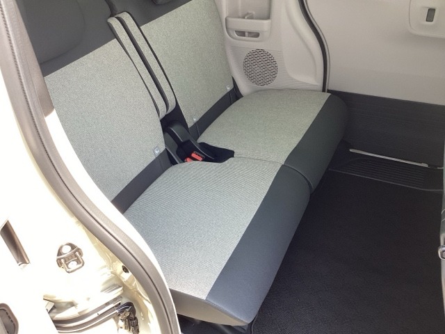 ホンダ Ｎ　ＢＯＸ ６６０ ファッションスタイル ２トーン R7年 (近畿) 99