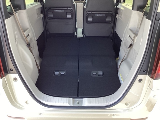 ホンダ Ｎ　ＢＯＸ ６６０ ファッションスタイル ２トーン R7年 (近畿) 99