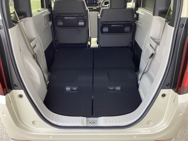 ホンダ Ｎ　ＢＯＸ ６６０ ファッションスタイル ２トーン R7年 (近畿) 99