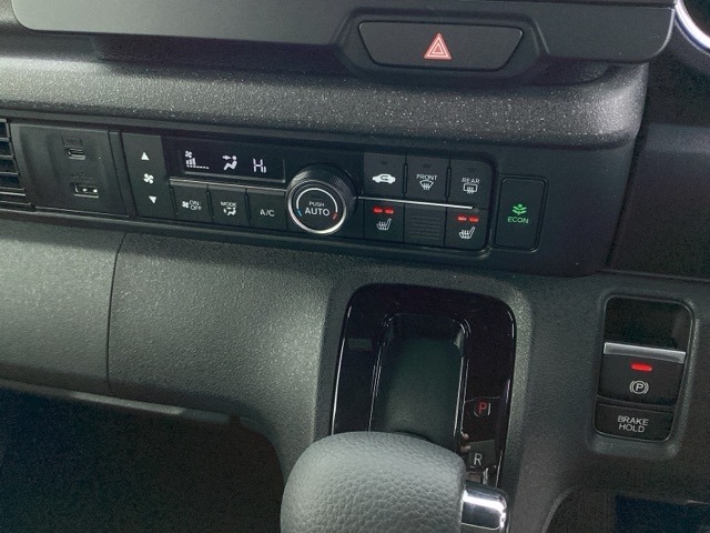 ホンダ Ｎ　ＢＯＸ カスタム ６６０ ターボ R8年 (近畿) 99