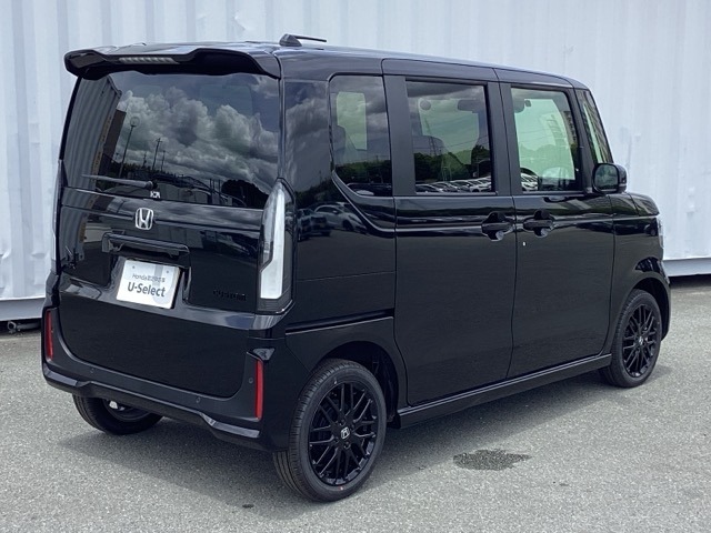ホンダ Ｎ　ＢＯＸ カスタム ６６０ ターボ ブラック スタイル ４ＷＤ R8年 (近畿) 99