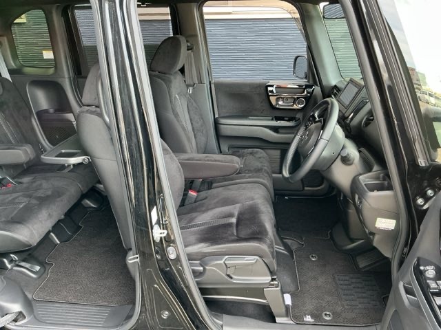 ホンダ Ｎ　ＢＯＸ カスタム ６６０ Ｌ スタイルプラス ブラック R4年 (近畿) 99