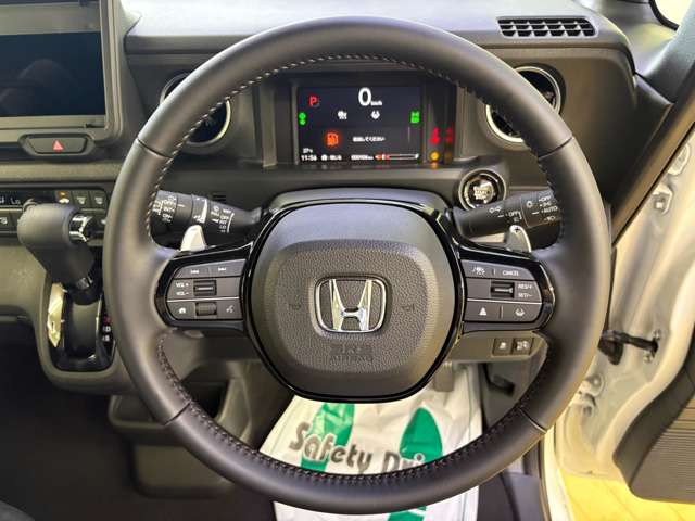 ホンダ Ｎ　ＢＯＸ カスタム ６６０ ターボ ブラック スタイル R8年 () 99