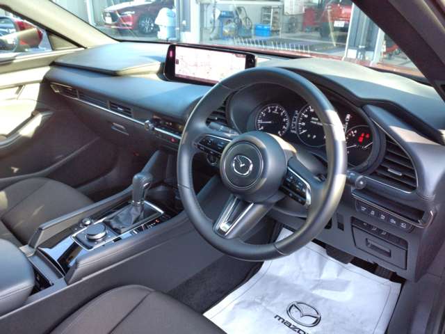 マツダ ＭＡＺＤＡ３　ファストバック ２．０ ２０Ｓ ツーリング R7年 (関東) 99