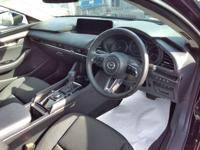 マツダ ＭＡＺＤＡ３　セダン ２．０ ２０Ｓ ブラック セレクション R7年 (関東) 99