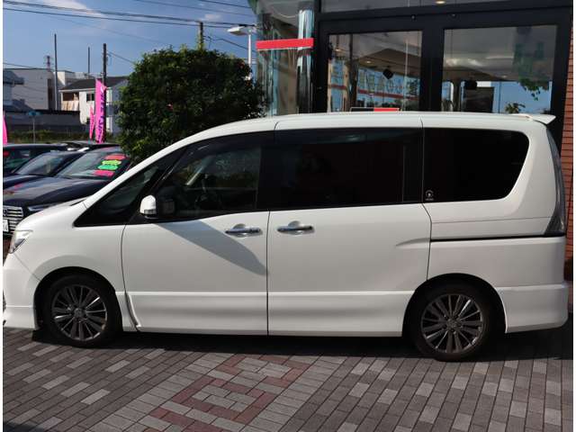 日産 セレナ ２．０ ライダー パフォーマンススペック ブラックライン H24年 (関東) 99