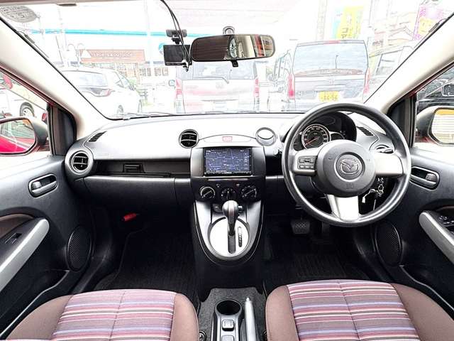 マツダ デミオ １．３ １３Ｃ－Ｖ スマートエディションＩＩ H26年 (東海) 99