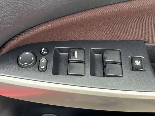 マツダ デミオ １．３ １３Ｃ－Ｖ スマートエディションＩＩ H26年 (東海) 99