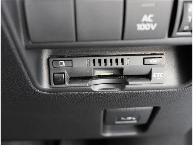 トヨタ アクア １．５ Ｘ R4年 () 99