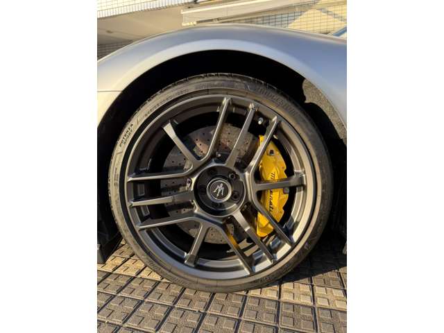 マセラティ ＭＣ２０チェロ ３．０ R5年 (東海) 99