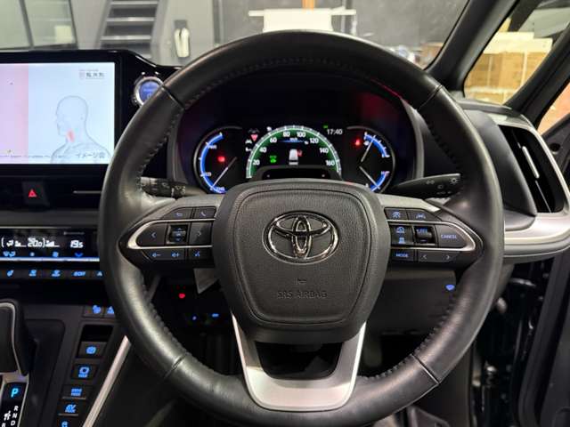 トヨタ ヴォクシー １．８ ハイブリッド Ｓ－Ｚ R5年 (東海) 99