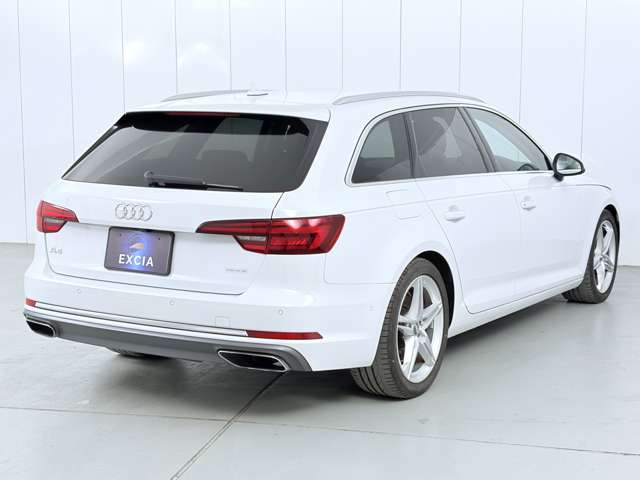 アウディ Ａ４　アバント ３５　ＴＦＳＩ R1年 (関東) 99