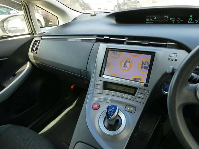 トヨタ プリウス １．８ Ｓ H27年 (関東) 99