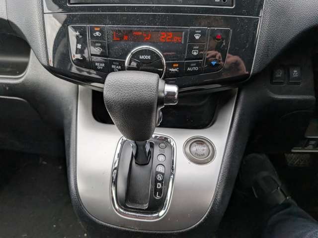 日産 セレナ ２．０ ２０Ｘ Ｓ－ＨＹＢＲＩＤ H25年 (関東) 99