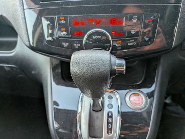 日産 セレナ ２．０ ハイウェイスター Ｖセレクション H23年 (関東) 99