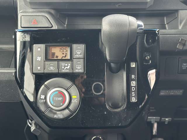 トヨタ ピクシス　メガ ６６０ Ｌ ＳＡＩＩ H29年 (関東) 99