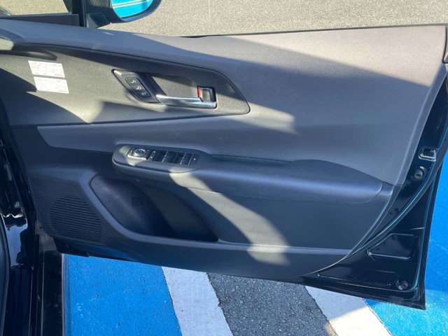 トヨタ プリウス ２．０ Ｚ R5年 (関東) 99