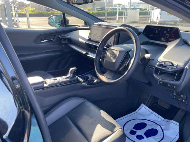 トヨタ プリウス ２．０ Ｚ R5年 (関東) 99