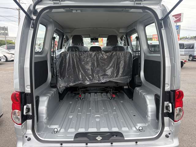 日産 ＮＶ２００バネットバン １．６ ＶＸ R8年 (関東) 99