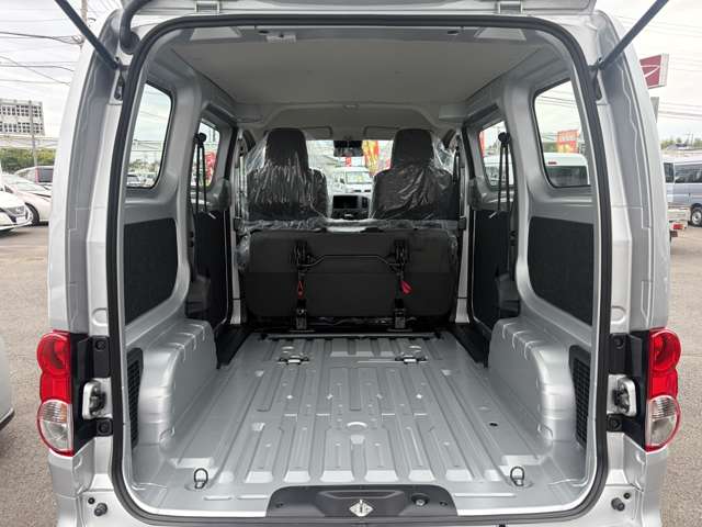 日産 ＮＶ２００バネットバン １．６ ＶＸ R8年 (関東) 99