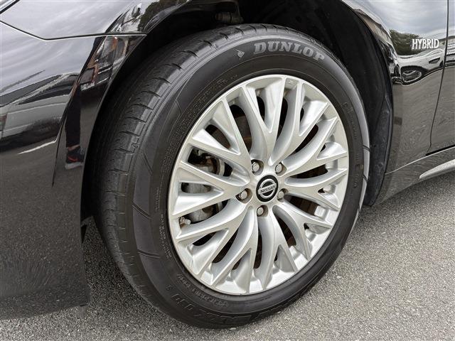 日産 シーマ　ハイブリッド ３．５ ＶＩＰ R3年 () 99