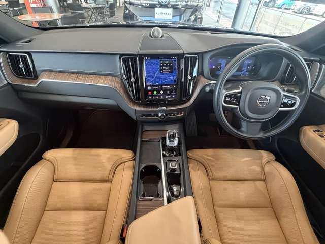 ボルボ ＸＣ６０ Ｂ５ ＡＷＤ インスクリプション ４ＷＤ R4年 (九州・沖縄) 99
