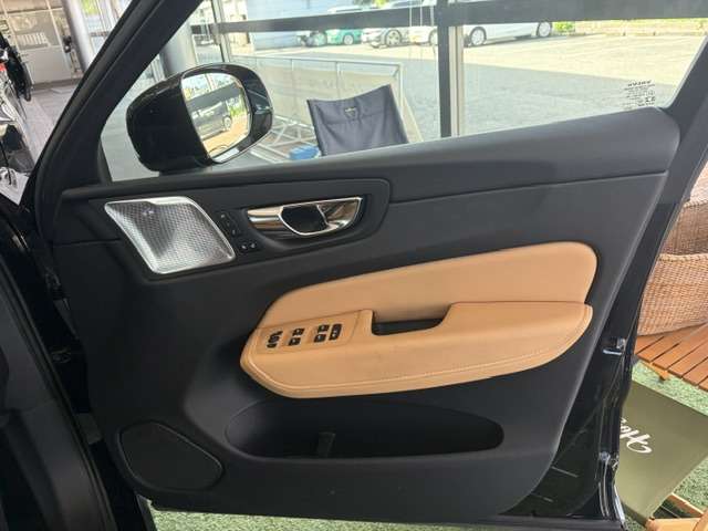 ボルボ ＸＣ６０ Ｂ５ ＡＷＤ インスクリプション ４ＷＤ R4年 (九州・沖縄) 99